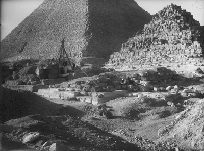 Raising a stone sarcophagus from Giza tomb G 7060 B. October 26, 1929