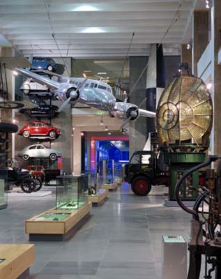 Screen Shot: Making the Modern World gallery